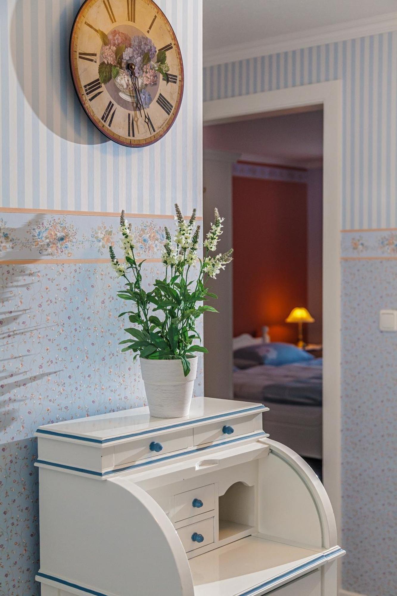 Hotel Wiesbaden Wenningstedt-Braderup Room photo