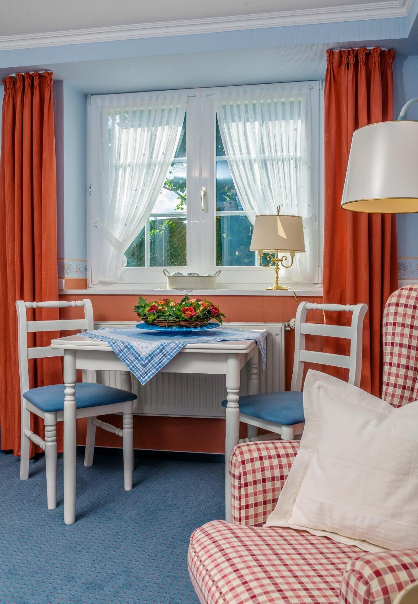 Hotel Wiesbaden Wenningstedt-Braderup Room photo